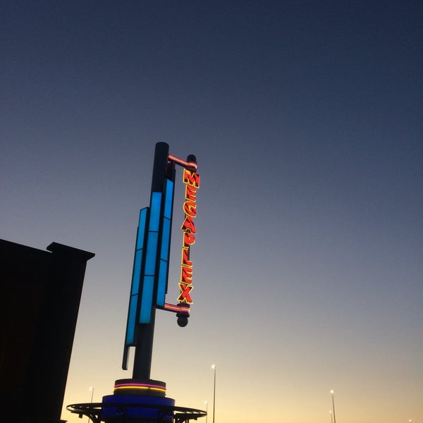 Megaplex at Valley Fair Mall 18 tips from 1013 visitors