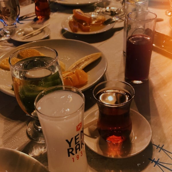 Foto tomada en Çakıl Restaurant  por Büşra K. el 2/20/2022
