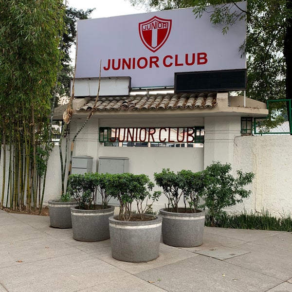 Photos at Junior Club - 31 tips