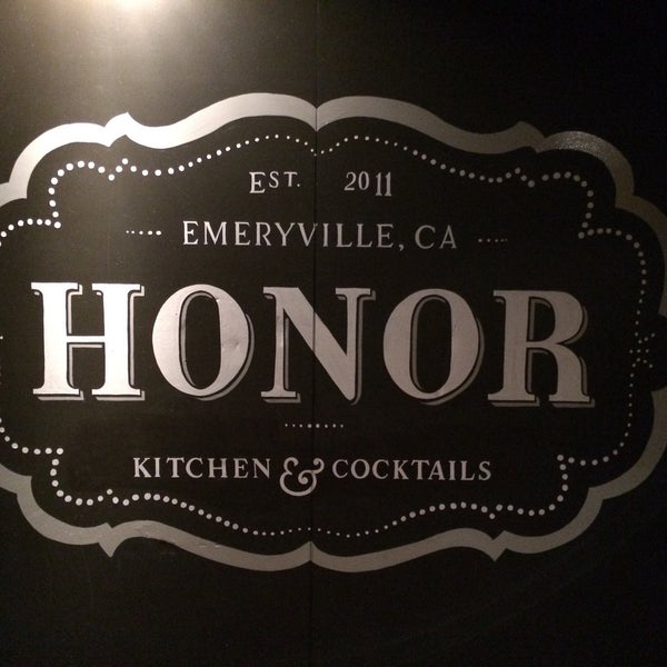 Photo prise au Honor Kitchen &amp; Cocktails par Leif E. P. le12/11/2014