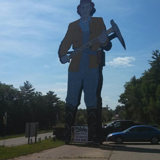 Iron Mountain Iron Mines Theme Park Ride / Attraction