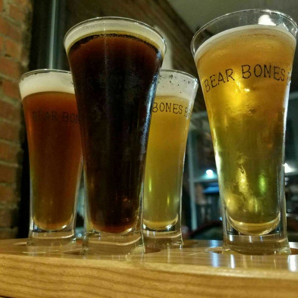 Bear bones. Пиво и кости.