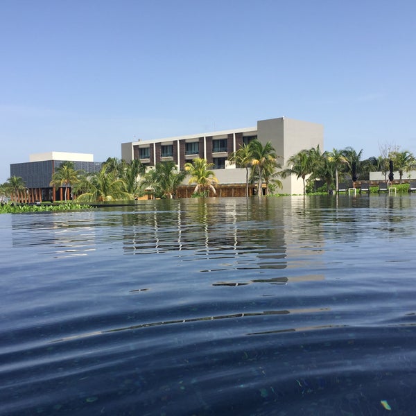 Photo taken at NIZUC Resort &amp; Spa by Juventino B. on 4/20/2018