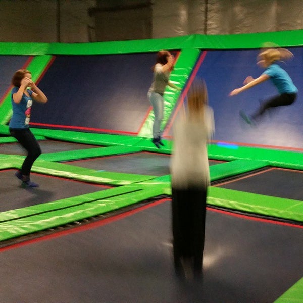 Photo taken at Rebounderz Sterling by Tammie W. on 12/6/2014