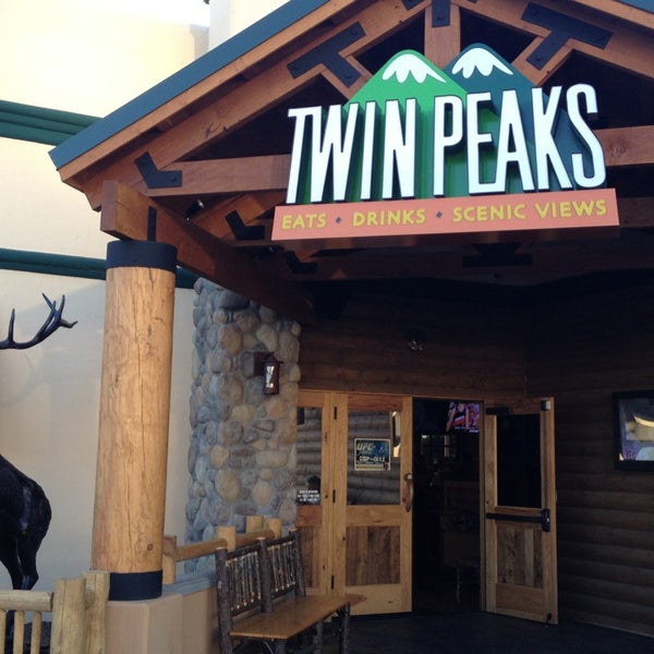 Foto tomada en Twin Peaks  por Rodney H. el 3/14/2013