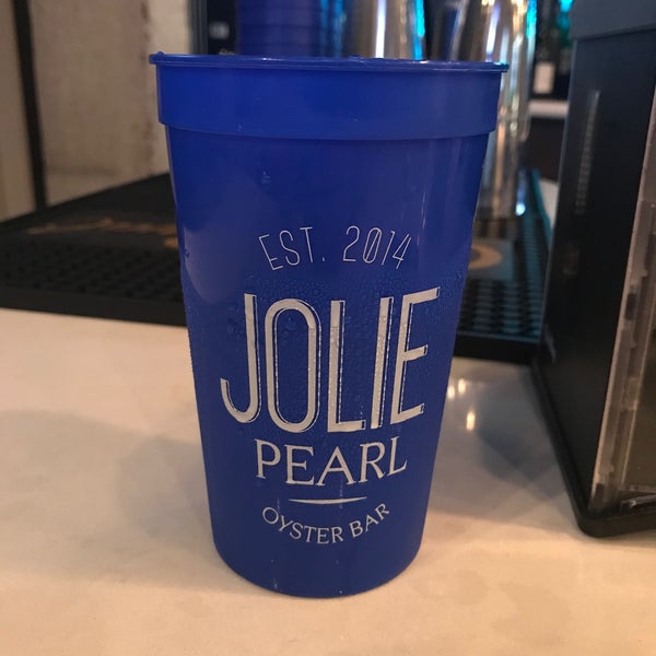 Jolie Pearl Oyster Bar Seafood Restaurant in Baton Rouge