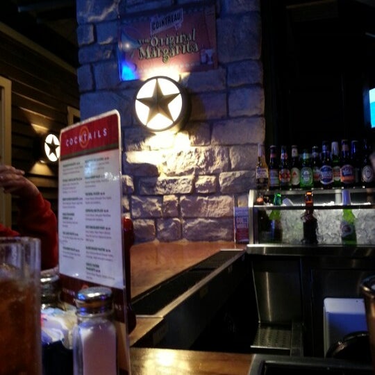 Photo taken at Chili&#39;s Grill &amp; Bar by Wendy B. on 12/4/2012