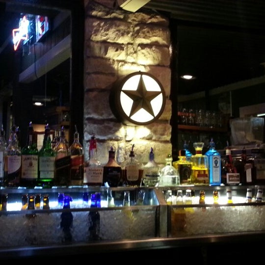 Photo taken at Chili&#39;s Grill &amp; Bar by Wendy B. on 1/29/2013