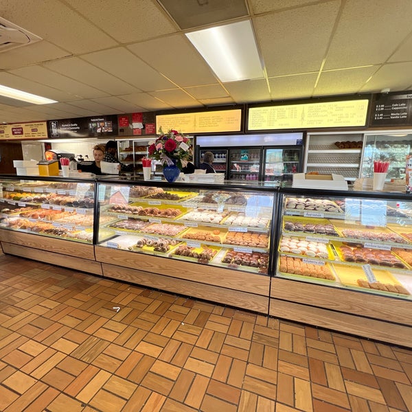 Bill's Donut Shop 75 tips