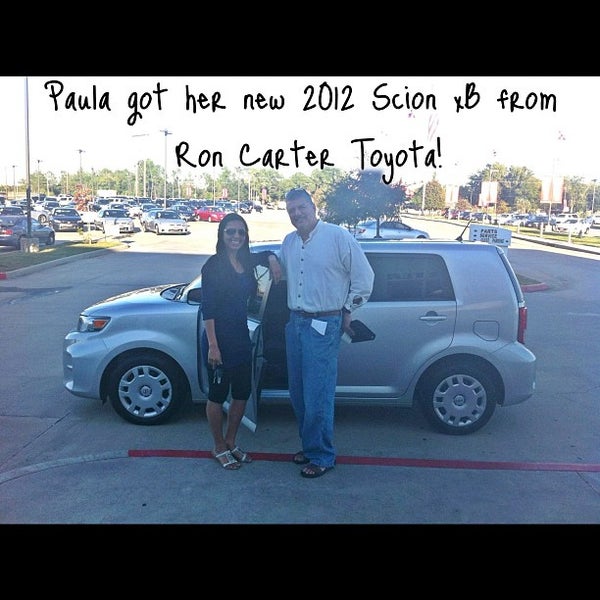 รูปภาพถ่ายที่ Ron Carter Toyota โดย Jimmy P. เมื่อ 9/21/2012