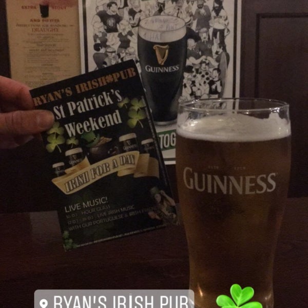 รูปภาพถ่ายที่ Ryan&#39;s Irish Pub โดย Merve D. เมื่อ 3/16/2017