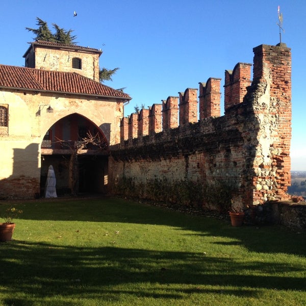 Снимок сделан в Castello di Moncrivello пользователем Stefano S. 12/29/2013