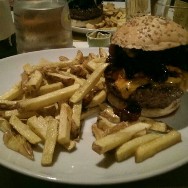 Photo taken at The Burger Factory Roma by Claudia F. on 1/21/2016