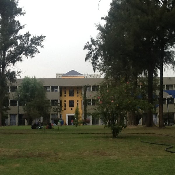 3/13/2013 tarihinde Rodrigo V.ziyaretçi tarafından Universidad Autónoma Metropolitana-Xochimilco'de çekilen fotoğraf