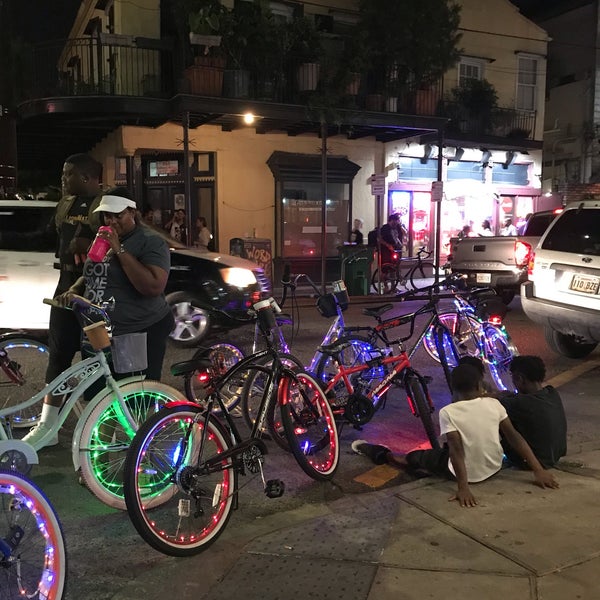 Foto scattata a Frenchmen Street da Ben H. il 10/5/2018