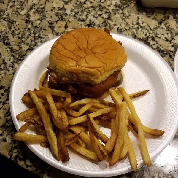 Nashville hot sandwich. Add lettuce and tomato. Not very crispy but the chicken is juicy and breading is flavorful. Pepper fries are great, I dnt typically like ranch but this one is fresh.