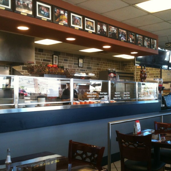 9/28/2013 tarihinde Remo H.ziyaretçi tarafından Nevada Chicken Cafe'de çekilen fotoğraf