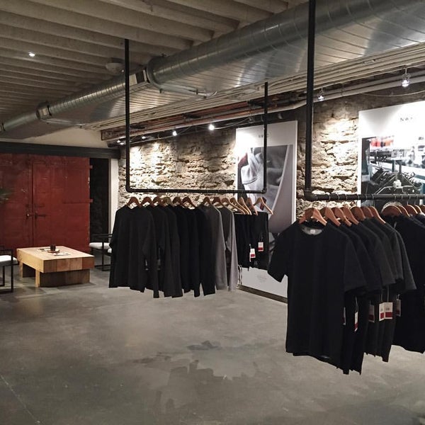 Wilson & Willy's Warehouse District Minneapolis, MN