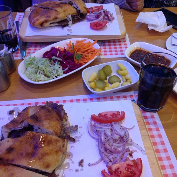 Photo taken at Papyon Döner by Ahu on 2/20/2016