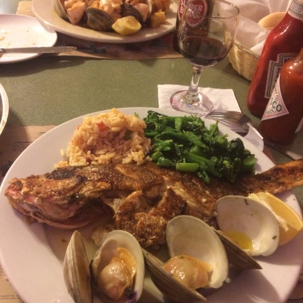 Primavera Pub Hartford, CT