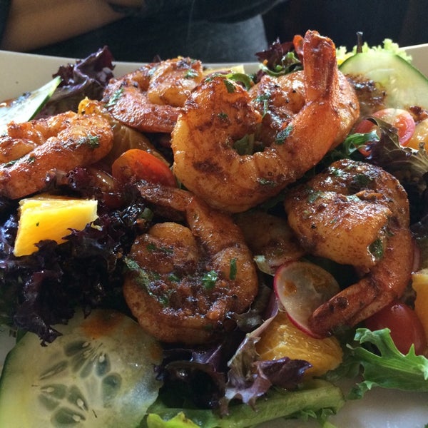 5/31/2014 tarihinde T W.ziyaretçi tarafından Gustazo Cuban Restaurant and Cafe'de çekilen fotoğraf