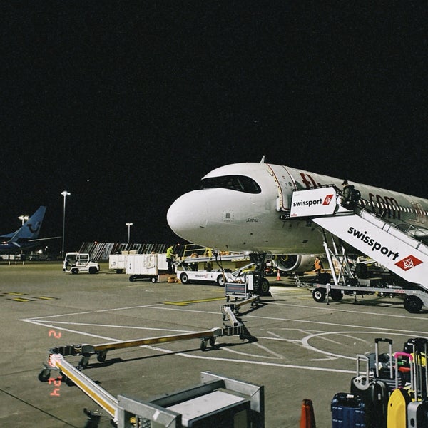 Foto diambil di London Stansted Airport (STN) oleh Fuat G. pada 2/16/2024