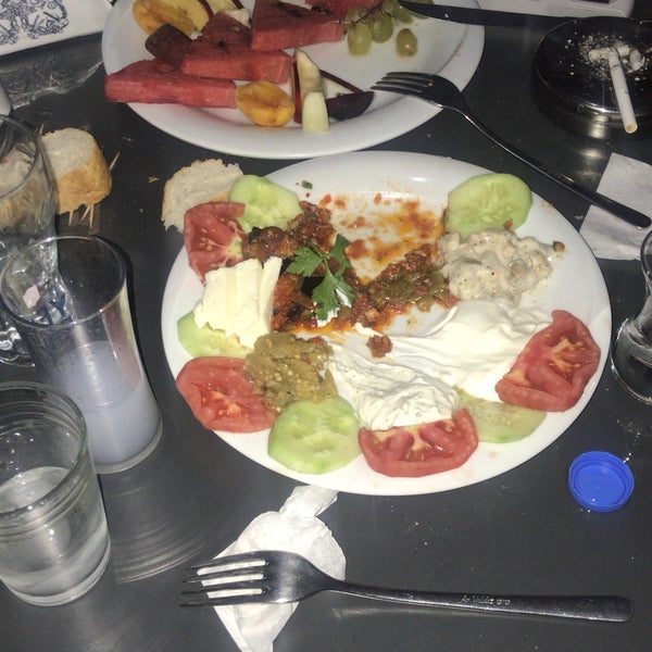 Photo taken at Mavi Göl Restaurant by Gözde K. on 7/30/2020