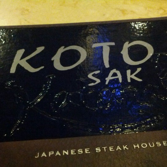 Foto tomada en Koto Sake Japanese Steak House  por Cliff G. el 12/16/2012