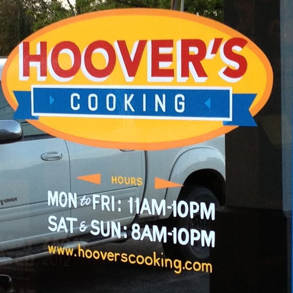 รูปภาพถ่ายที่ Hoover&#39;s Cooking โดย Adam S. เมื่อ 4/22/2013