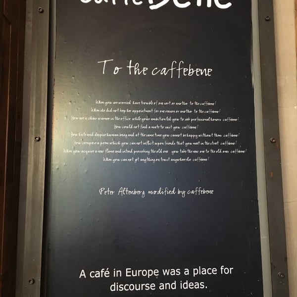 Foto tirada no(a) Caffé Bene por Ariane S. em 7/18/2017