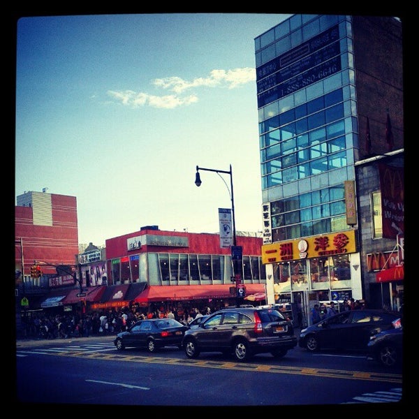 photos-at-mta-bus-stop-q25-q34-q65-downtown-flushing-flushing-ny