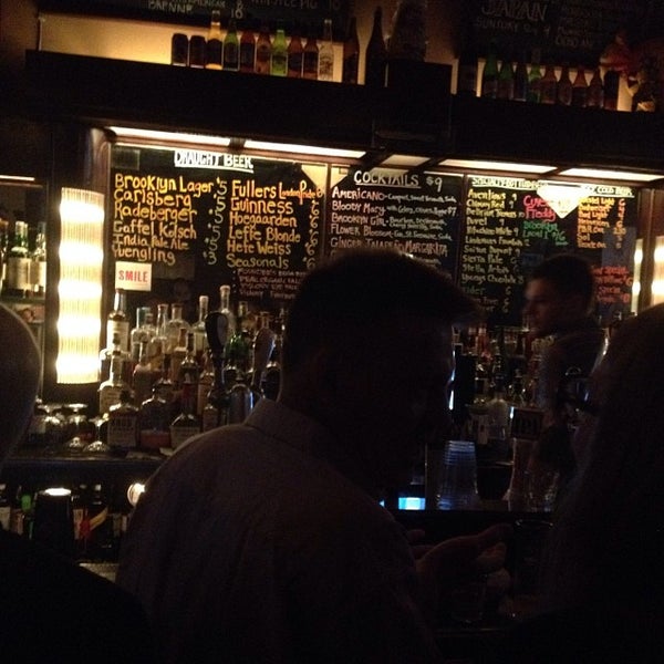 10/2/2013にGordon D.がMark Barで撮った写真