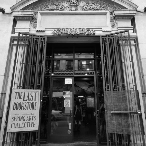 Foto tirada no(a) The Last Bookstore por Abraham M. em 10/26/2023