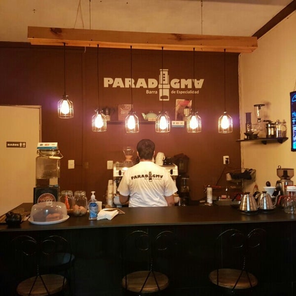 Foto tirada no(a) Paradigma Café por Arturinho C. em 4/13/2016