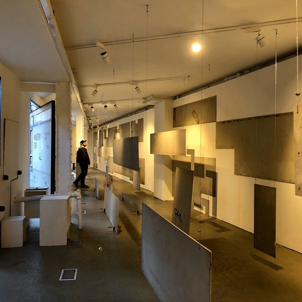 รูปภาพถ่ายที่ Storefront for Art and Architecture โดย Barry H. เมื่อ 11/16/2019