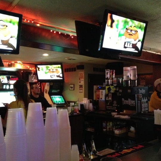 11/4/2012 tarihinde Cindy H.ziyaretçi tarafından Oakmont Tavern'de çekilen fotoğraf