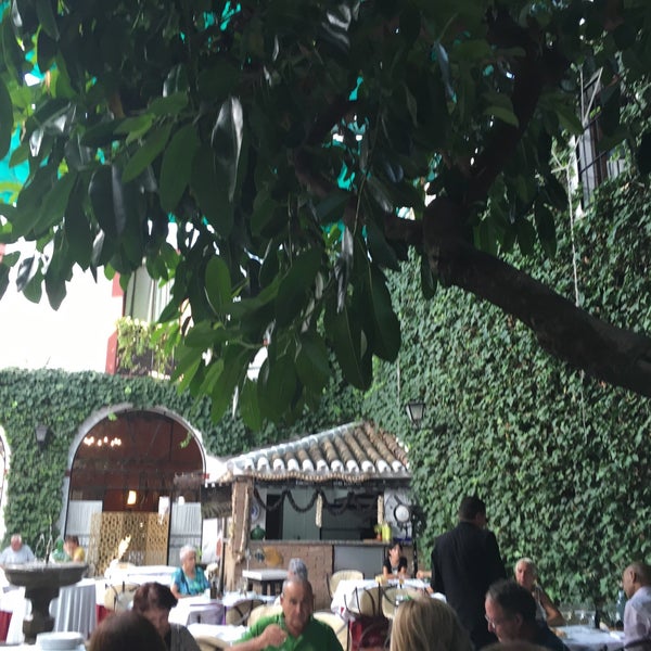9/19/2016 tarihinde Didier J.ziyaretçi tarafından Restaurante Casa Palacio Bandolero'de çekilen fotoğraf