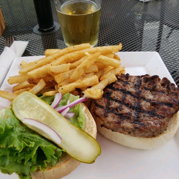 Millcroft Catering Patio Burlington, ON