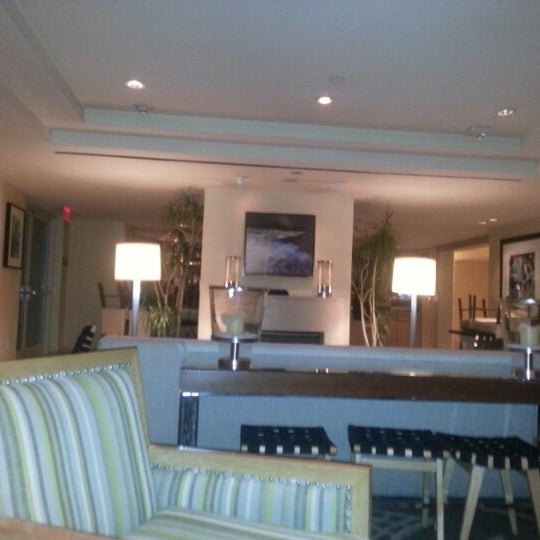 Photo taken at Hotel Amarano Burbank-Hollywood by Kate K. on 2/5/2013