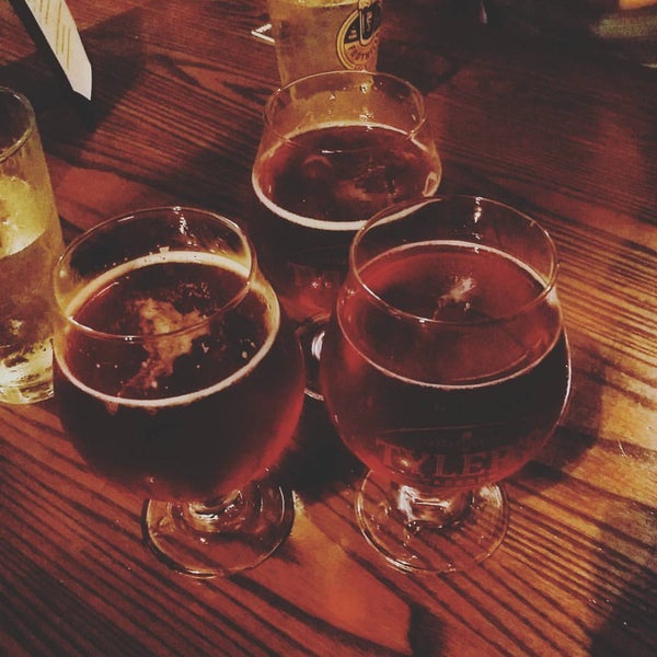 Photo taken at Tyler&#39;s Restaurant &amp; Taproom by YourMum L. on 10/1/2015