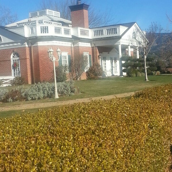 Das Foto wurde bei Monticello Vineyards - Corley Family Napa Valley von Amy D. am 12/13/2013 aufgenommen