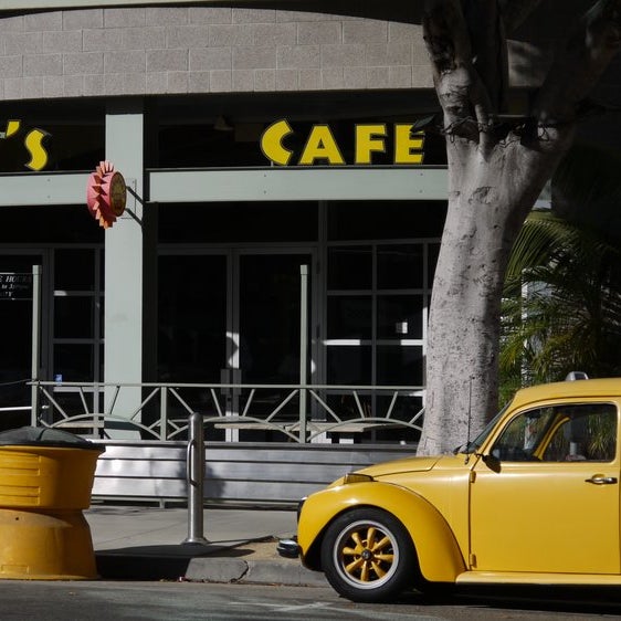 Снимок сделан в Jinky&#39;s Cafe Santa Monica пользователем Jinky&#39;s Cafe Santa Monica 1/21/2015
