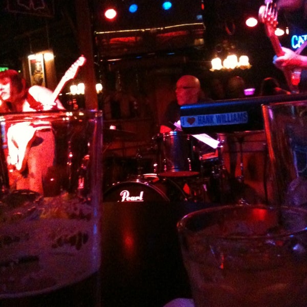 Maui Sugar Mill Saloon 18389 Ventura Blvd
