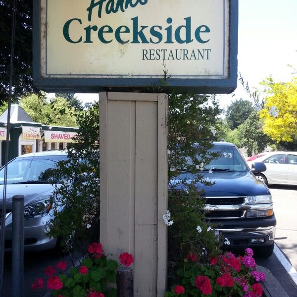 Foto tirada no(a) Hank&#39;s Creekside Restaurant por Melv em 6/7/2014