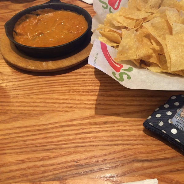 Photo taken at Chili&#39;s Grill &amp; Bar by Sonya F. on 8/4/2016