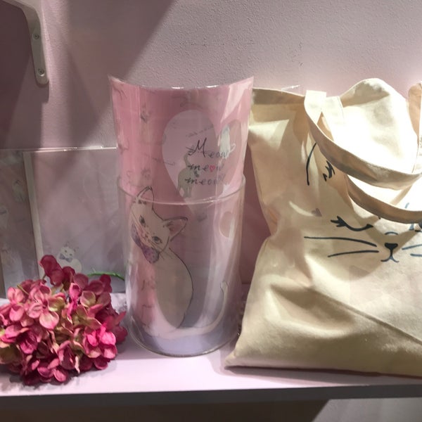 Photos At コクーニスト アトレ川崎店 Accessories Store In 川崎区