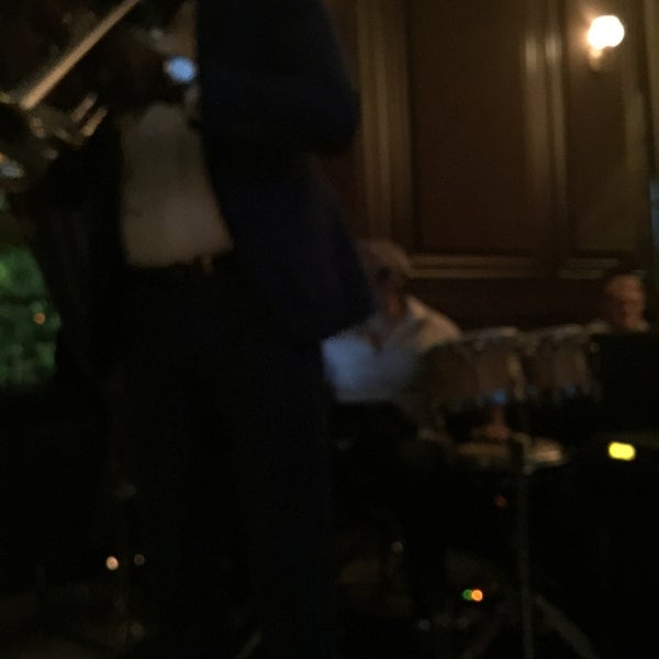 7/7/2016にLeigh C.がThe Regent Cocktail Clubで撮った写真