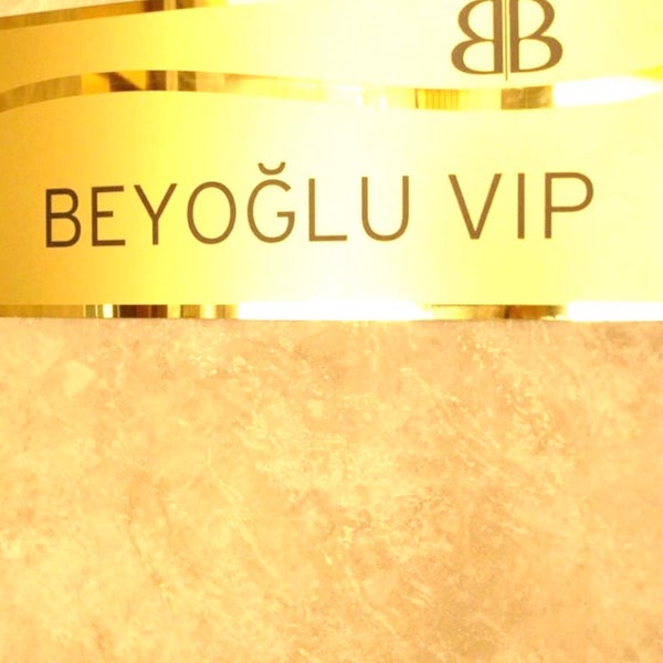 รูปภาพถ่ายที่ Beyoğlu Halimbey โดย Ayhan H. เมื่อ 7/31/2021