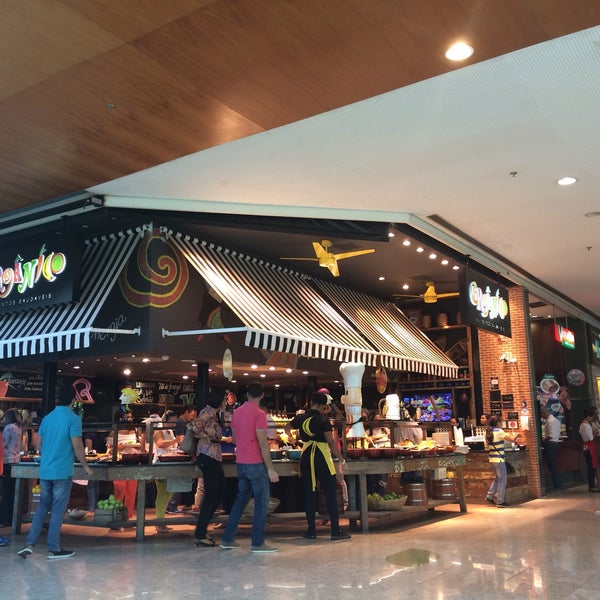 A Cafeteria, o Restaurante e o Empório Orgânico são excelentes, no Salvador Shopping. Bom atendimento e bons produtos 🌼🌹