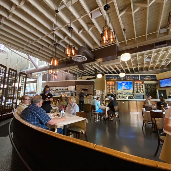 Foto tirada no(a) Brix Tavern por Austin L. em 8/1/2020